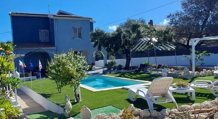 Villa Andres B&B - Image 1
