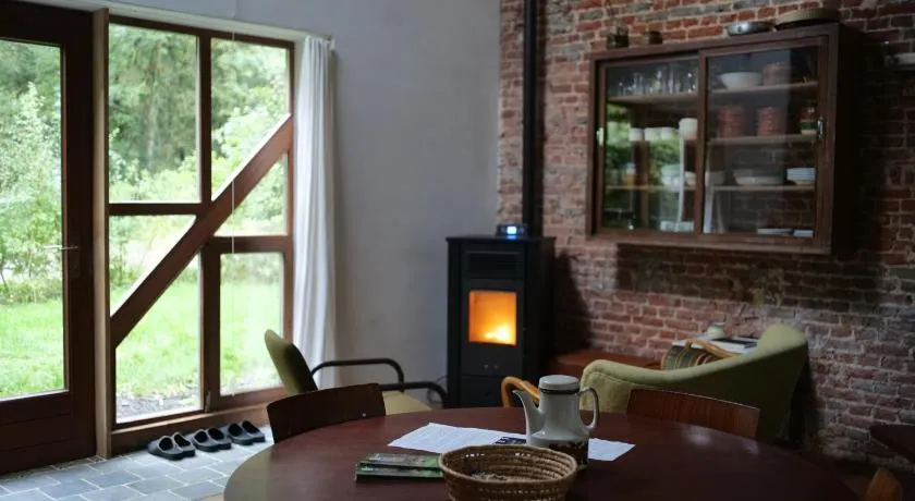 Het Bosnest, een vakantiewoning aan het Hallerbos - Image 1