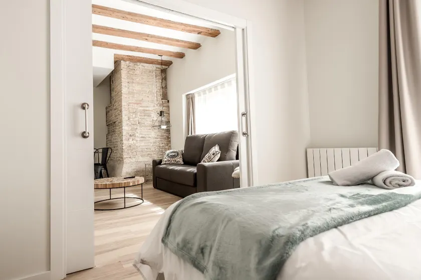 201 Javier Sierra La Torre Boutique Apartaments - Image 1