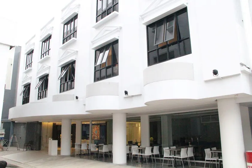 Picasso Inn - Image 1