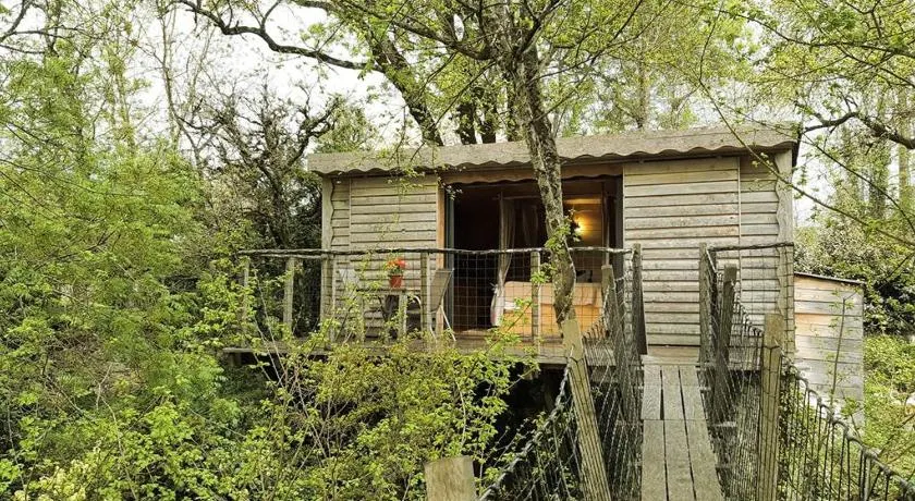 Les Cabanes de Brassac - Image 1