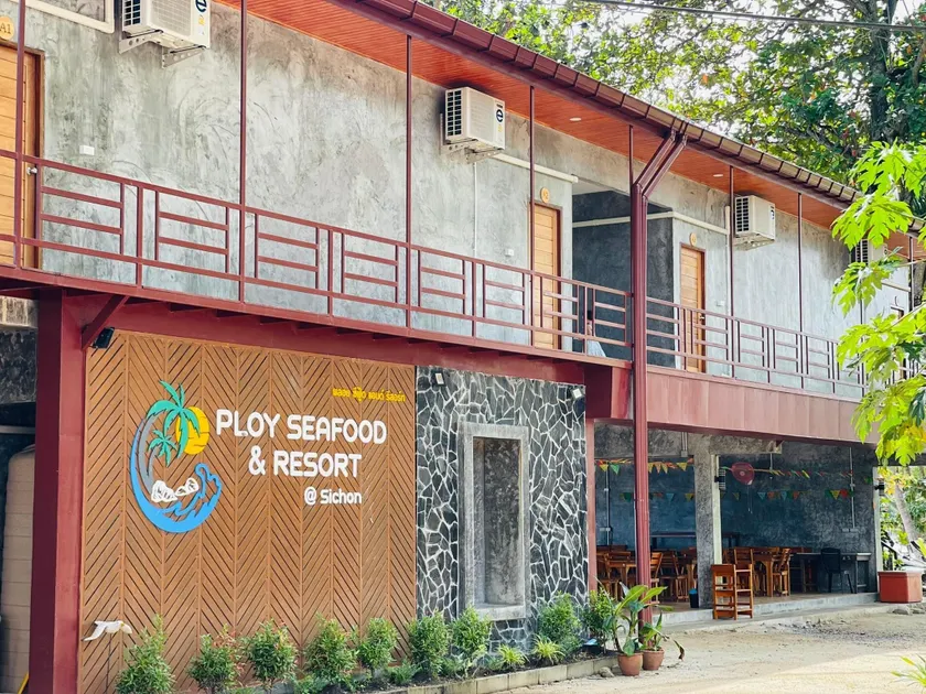 PLOY Seafood & Resort - Image 1