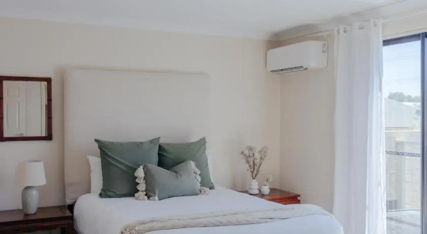 Pet Friendly Townhouse - Image 1