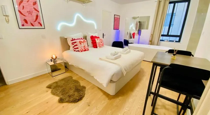 "Pandora" Suite romantique au coeur de Sète - Image 1