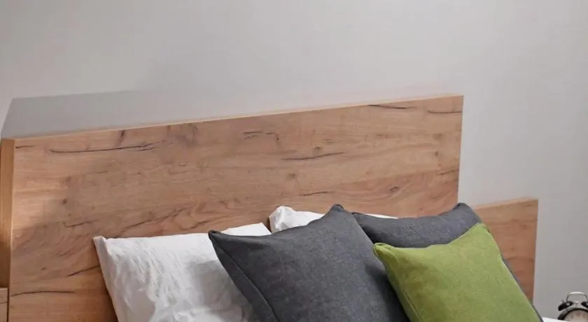 VATUS Apartmanház Vác - Image 1
