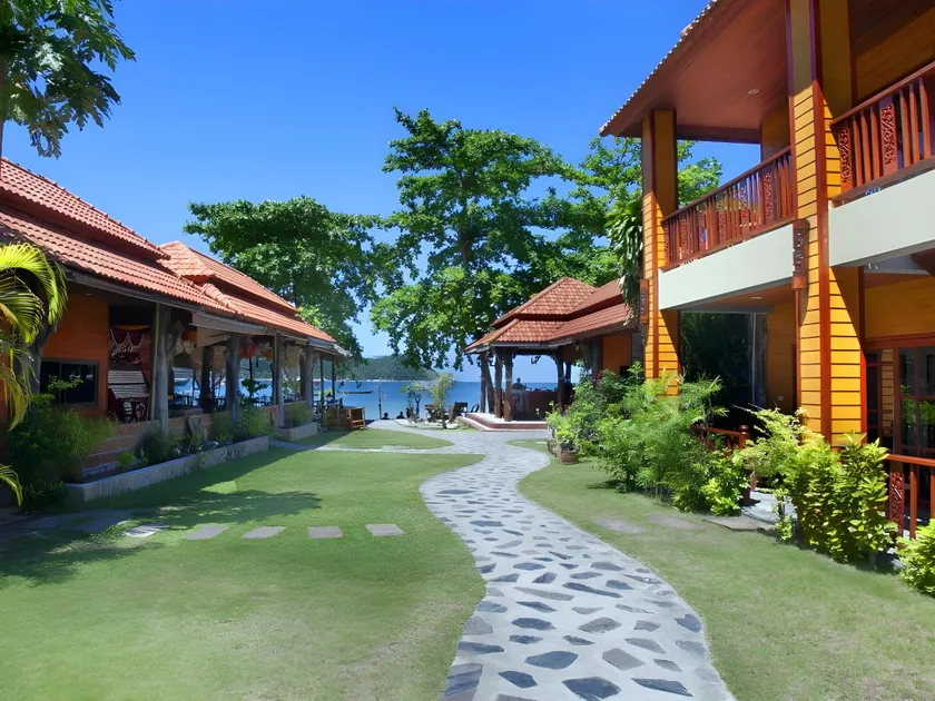 Havana Beach Resort Phangan - Image 1