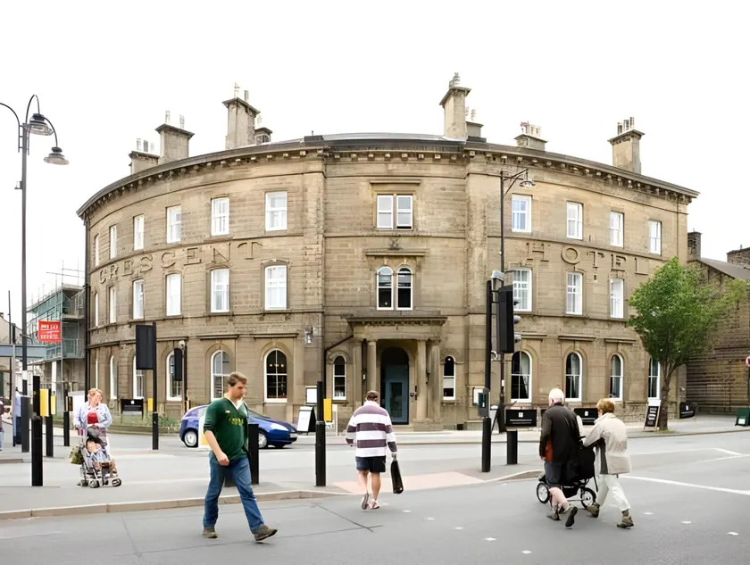 Crescent Inn by Maison Pierre - Image 1