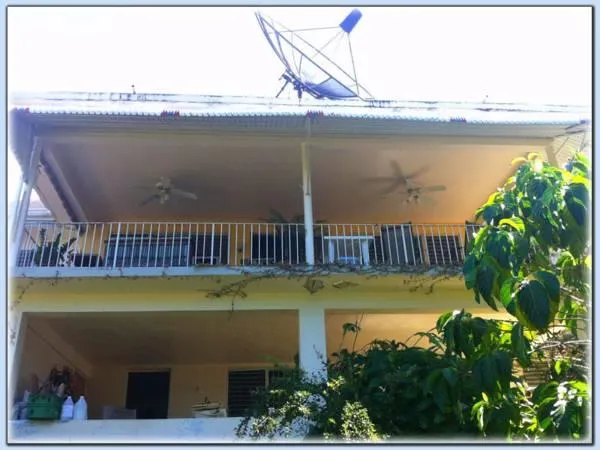 My-Places Montego Bay Vacation Home - Image 1