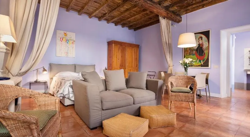 Apartment Via Farina - Image 1
