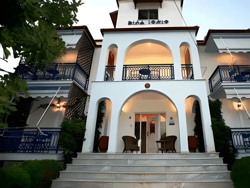 Ionio Gastronomy Suites - Image 1