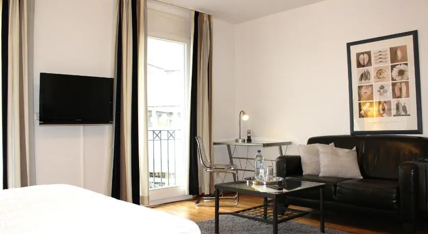a-partment Cologne Riverside - Image 1