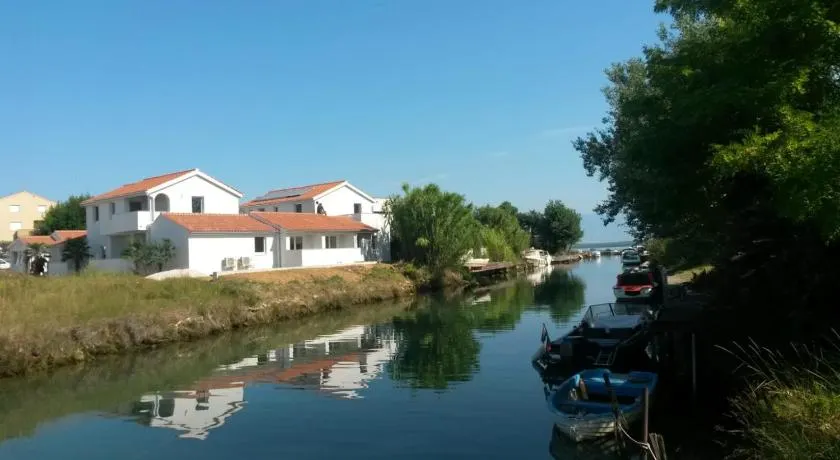 Apartments Noa Nin Ždrijac - Image 1