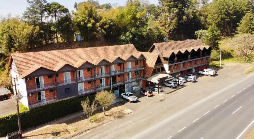Hotel chalé - Image 1