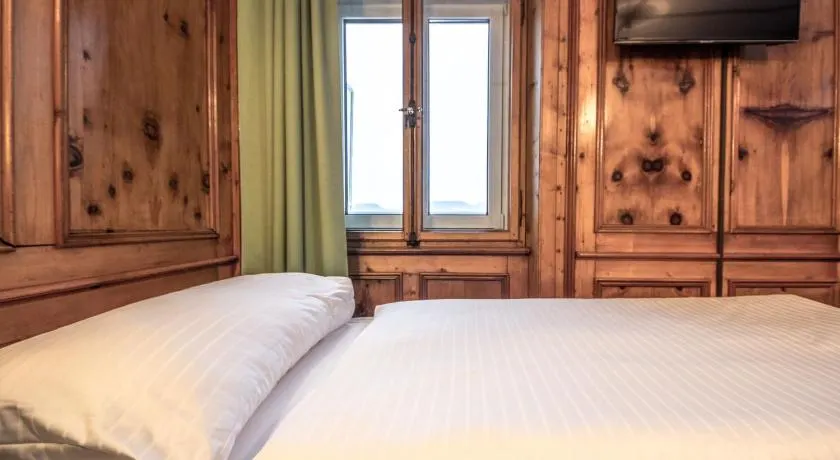 Hotel Montana by Mountain Hotels - Image 1