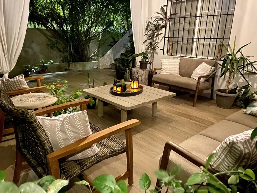 Stylish Apartments - FREE Bikes, Nice Area & Cozy Patio, 10 Minutes to Airport - Image 1
