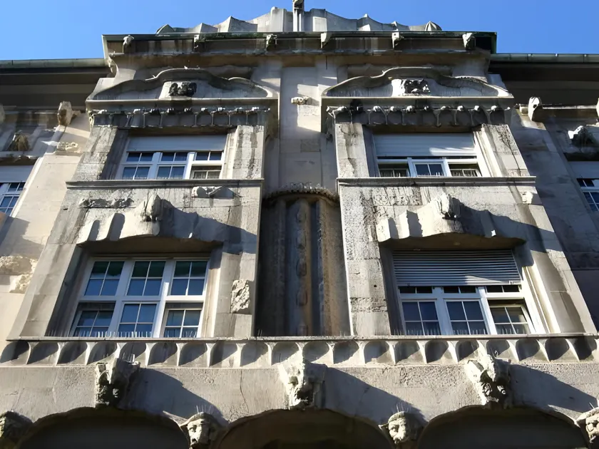 Hotel Continental - Image 1