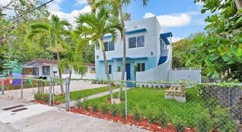 Celeste House Enjoy Caribbean 2 BR APT - Image 1
