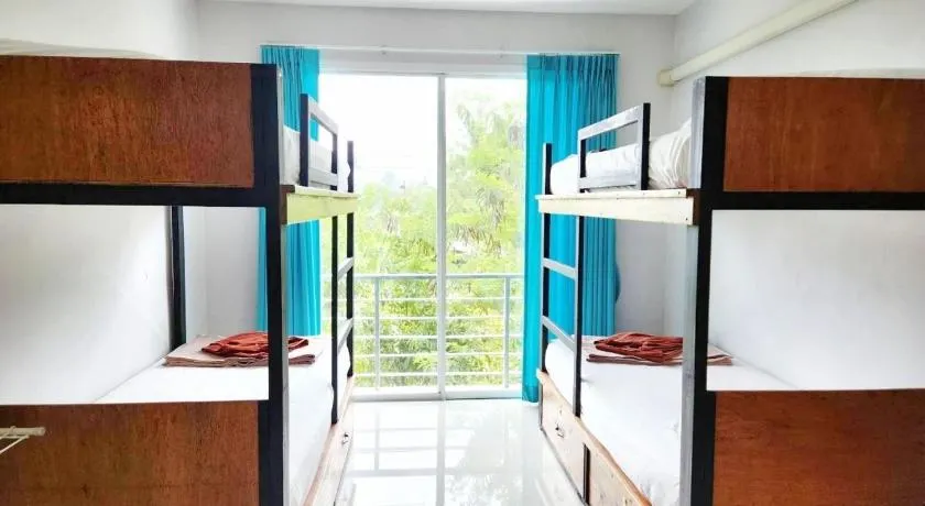 Theppahrak Hostel Khaolak - Image 1