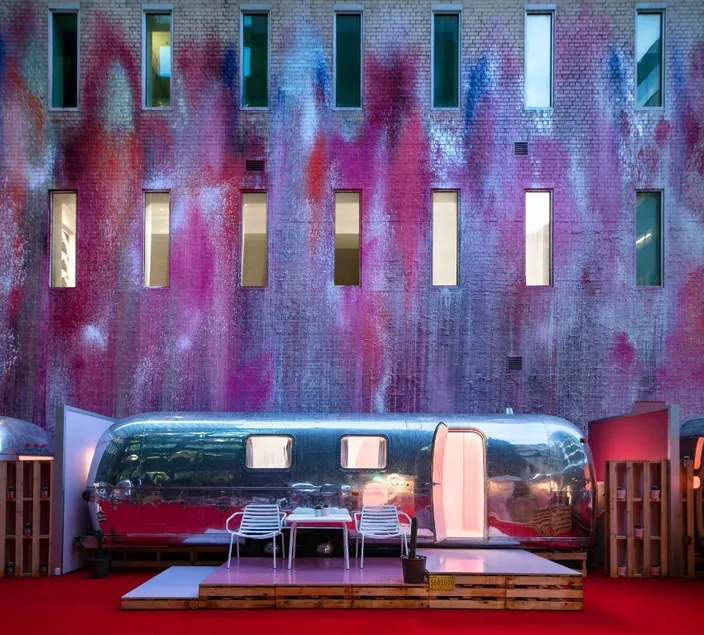 Hotel No - Image 1