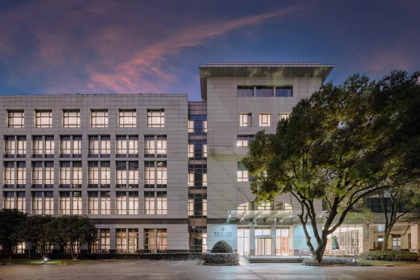 Cypress Garden Hotel - Image 1