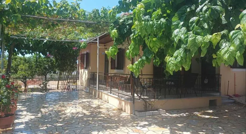 Calm house in Sivros village, Lefkada - Image 1