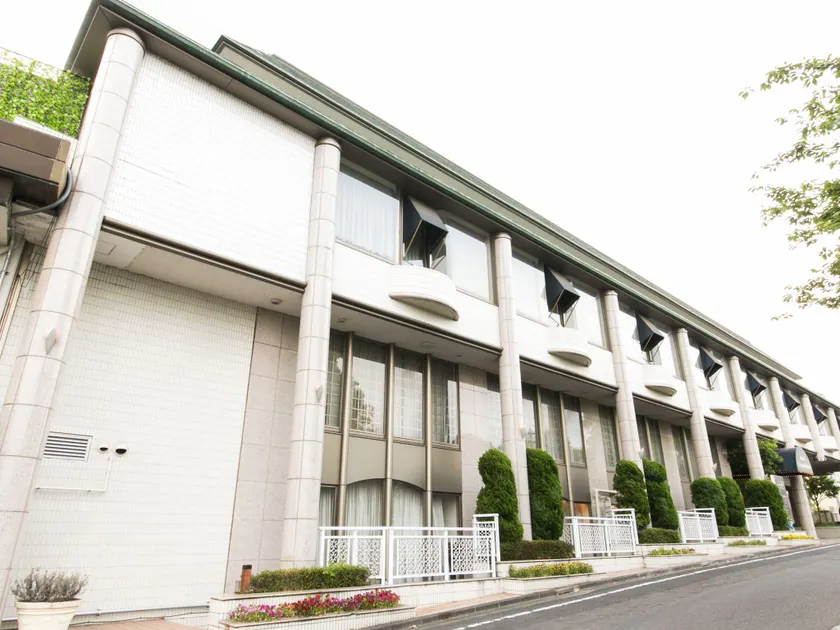 Hotel Crystal Palace - Image 1
