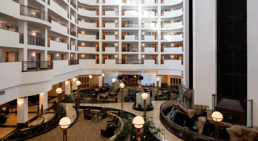 Embassy Suites by Hilton Portland Airport - Image 1