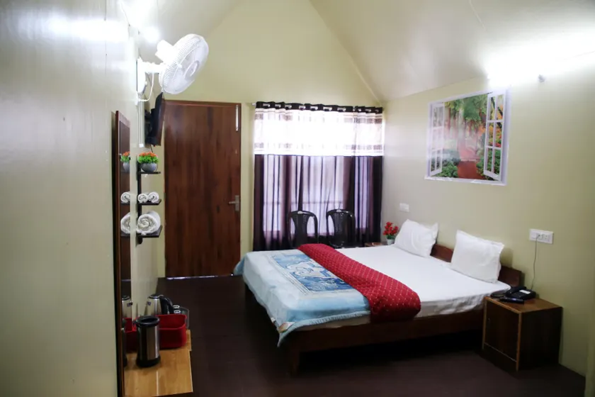 Hotel Pandav Meditation and Tourist Palace - Image 1
