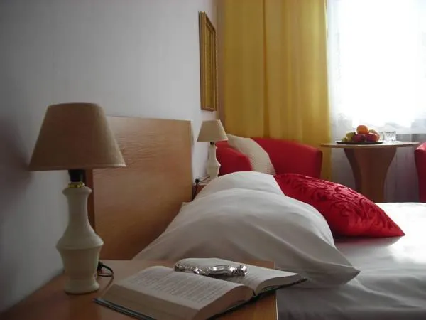 Hotel As - Image 1