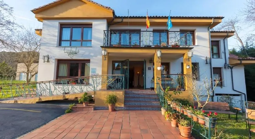 Apartamentos Trébede - Image 1