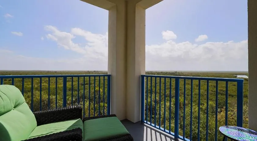 Oceanwalk Condo with Pool, Hot Tub, Tennis & Trails! Walk to no-drive beach! - Image 1