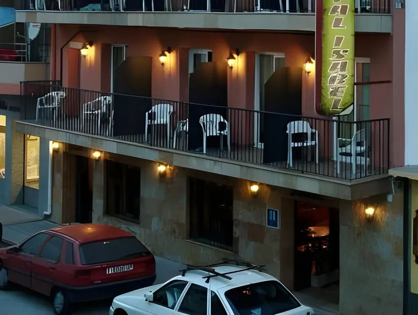 Hostal Isabel - Image 1