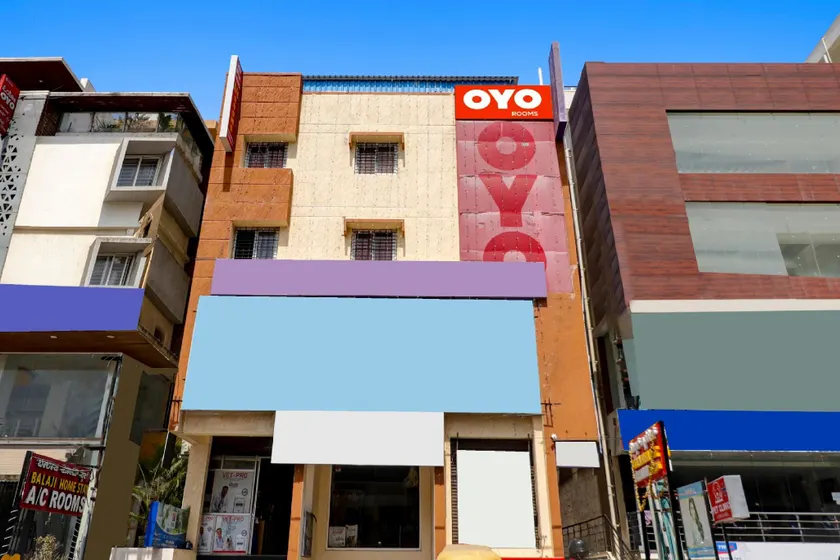 Hotel O Golden Paradise - Image 1