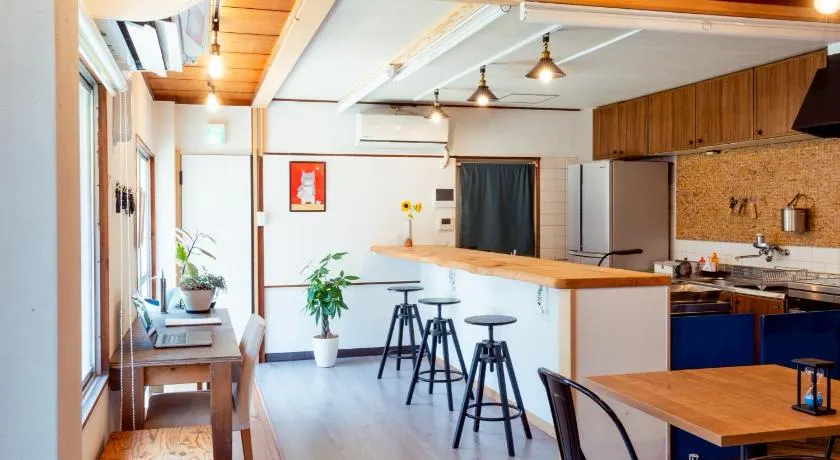 Denim Lodge Nest - Image 1