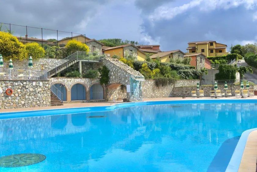 Borgo San Pecoraio Resort - Image 1