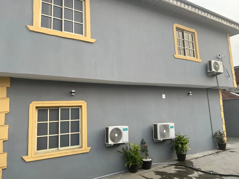 Thapunchline  Hotel - Image 1