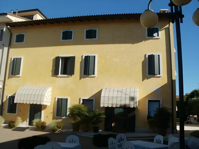 Albergo La Meridiana - Image 1