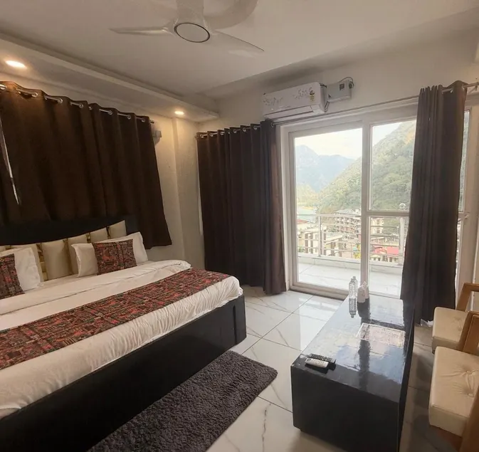 Ganga View Bungee Retreat - Image 1
