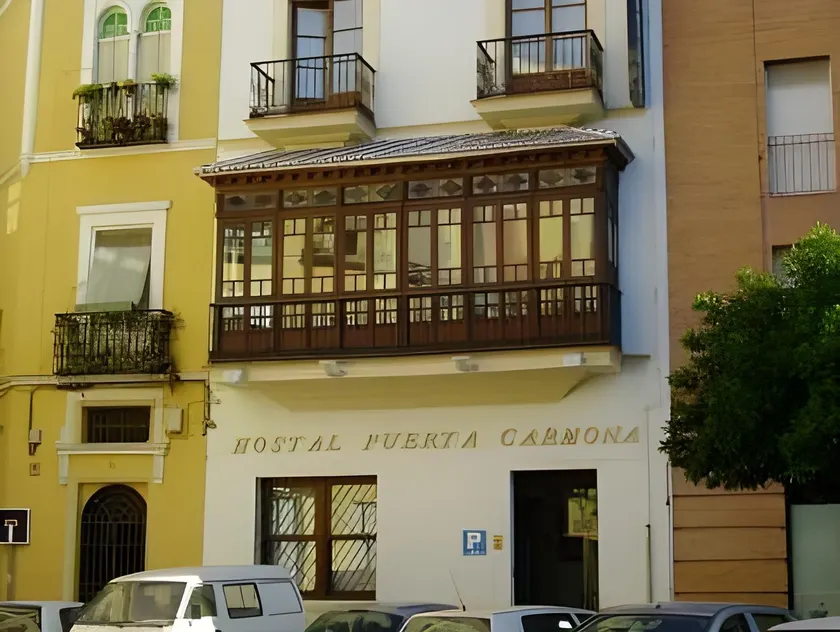 Hostal Puerta Carmona - Image 1