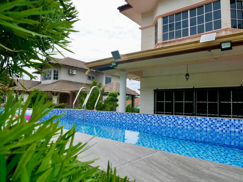 Bungalow with Pool at PD Villa Port Dickson - Image 1