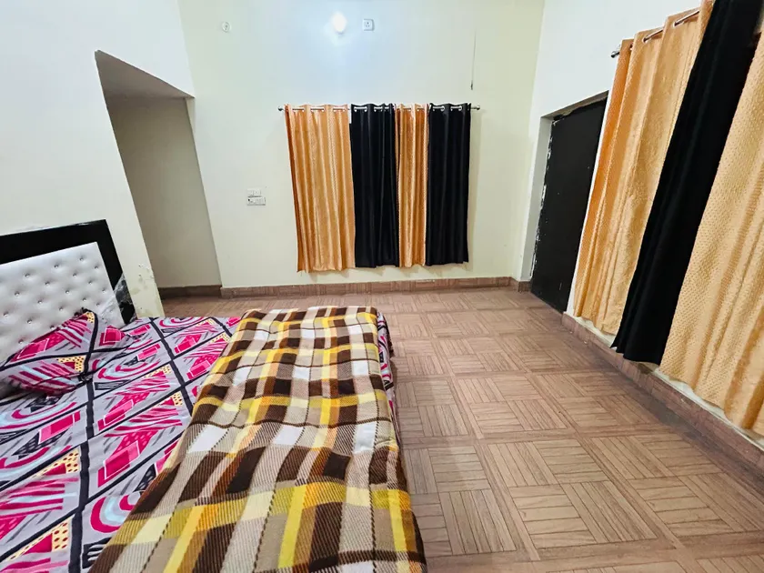 Om Guest House - Image 1