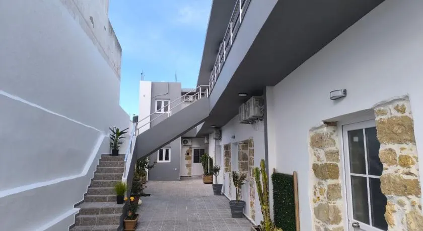 Veniro Luxury Apartments - Image 1