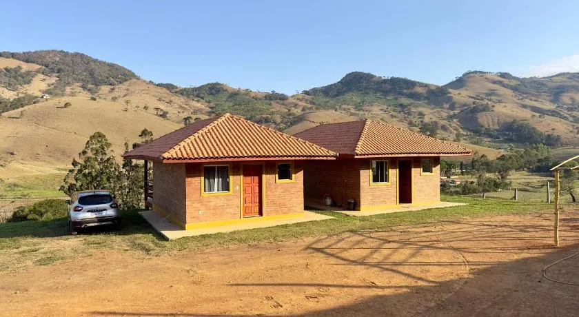 Chalés Paraíso na Roça São Bento do Sapucaí Bairro do Serrano - Image 1