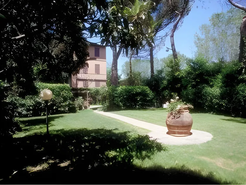 Hotel Moderno - Image 1