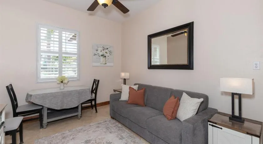 Pet-friendly Apt in Quiet Chula Vista Neighborhood - Image 1