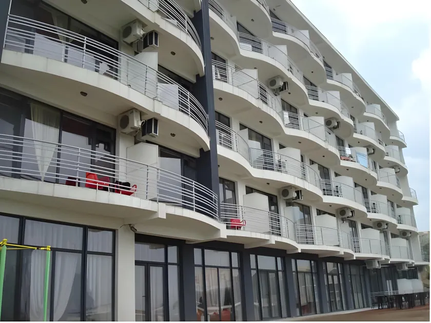 Hotel Vis - Image 1