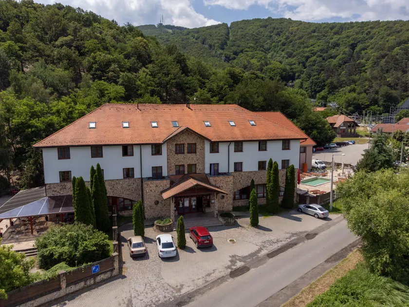 Hotel Hunor - Image 1