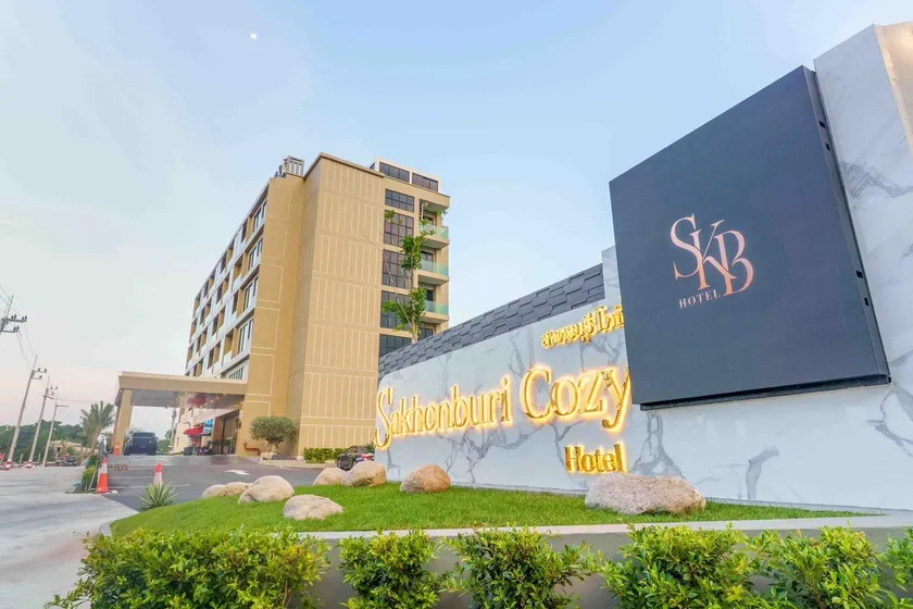 โรงแรมสาครบุรีโคซี่(Sakhonburi Cozy Hotel) - Image 1