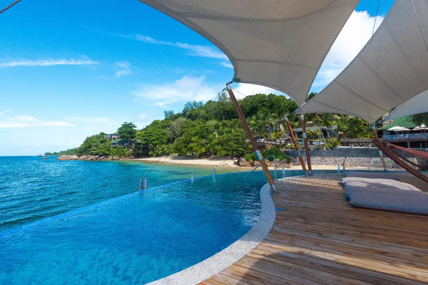 Coco de Mer Hotel and Black Parrot Suites - Image 1