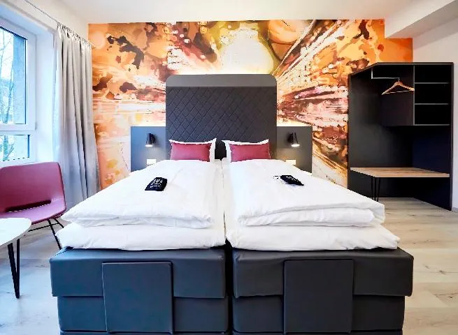 SMARTY Cologne Dom Hotel - Boardinghouse - KONTAKTLOSER SELF CHECK-IN - Image 1
